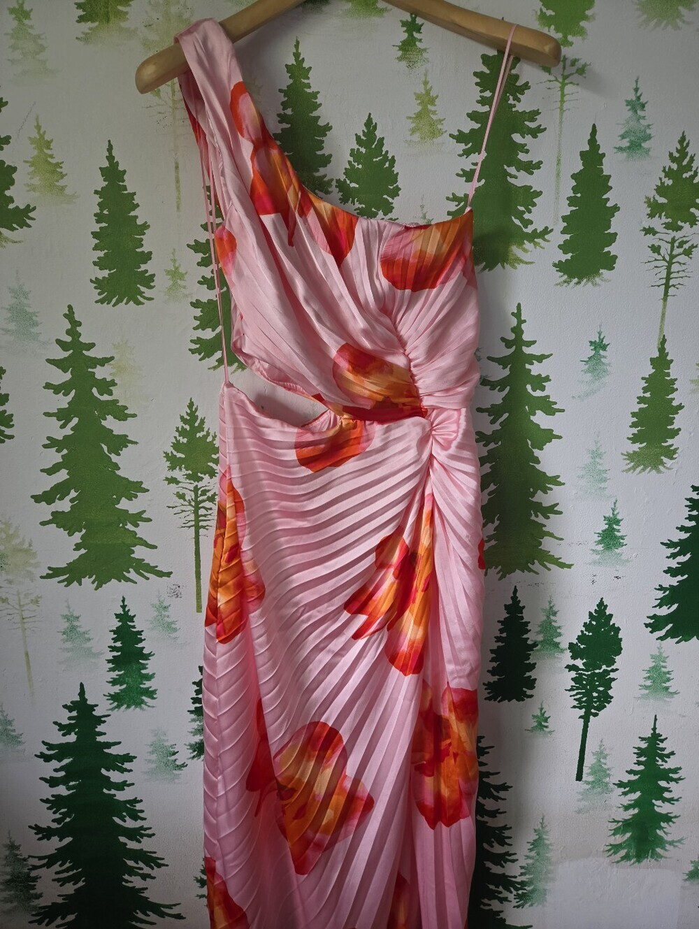 A&F Giselle Pleaded One-Shoulder Floral Cutout Maxi Dress